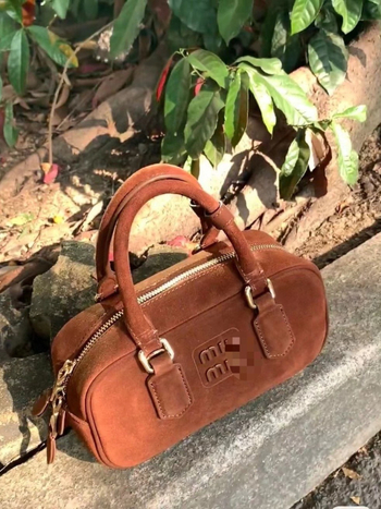 Jesensko-zimska velurova bowling torba, mat završetak, mala ženska torba za rame ili crossbody, retro stil, svestrana