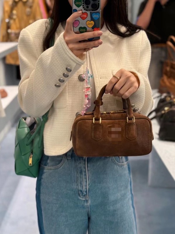 Jesensko-zimska velurova bowling torba, mat završetak, mala ženska torba za rame ili crossbody, retro stil, svestrana