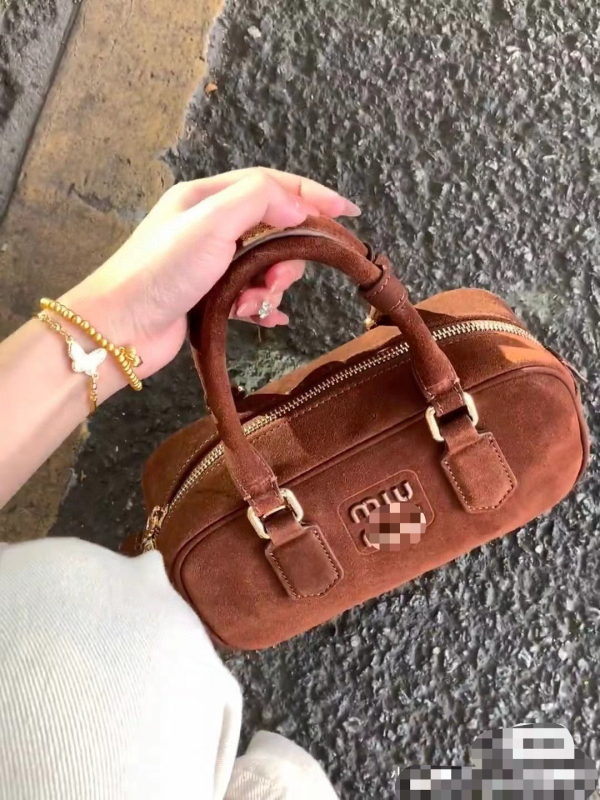 Jesensko-zimska velurova bowling torba, mat završetak, mala ženska torba za rame ili crossbody, retro stil, svestrana