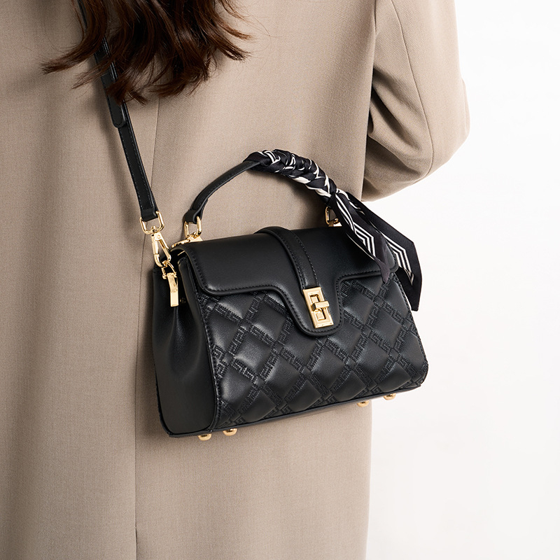 Ženska crossbody torba s dijamantnim uzorkom, jesen 2025 izdanje, velika kapaciteta, svakodnevna torba preko ramena