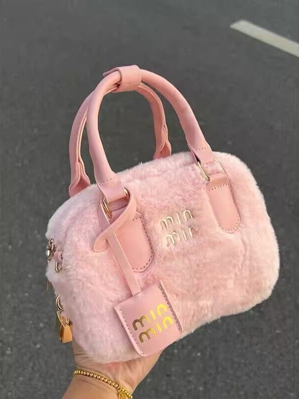 2026 jesen-zima luksuzna ženska futrzasta torba, slatka pliš torba, Boston crossbody torba