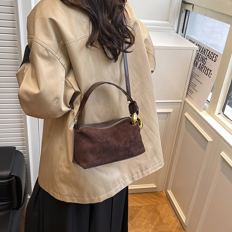 Ženska torba od nubuka Boston Pillow, srednje veličine crossbody torba za posao i svakodnevnu upotrebu, dumpling bag stil