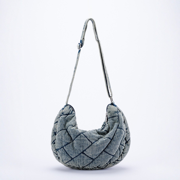 Ženska traper torba preko ramena, polumjesečni oblik, retro kviltnirani geometrijski uzorak