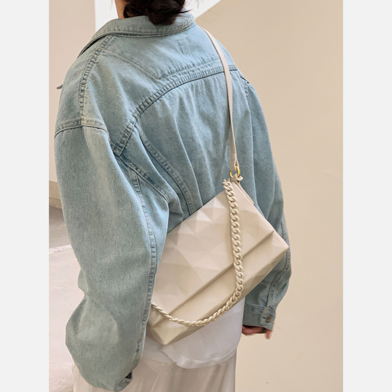 Geometrijska crossbody torbica s lancem, mala veličina, ženska torba za rame