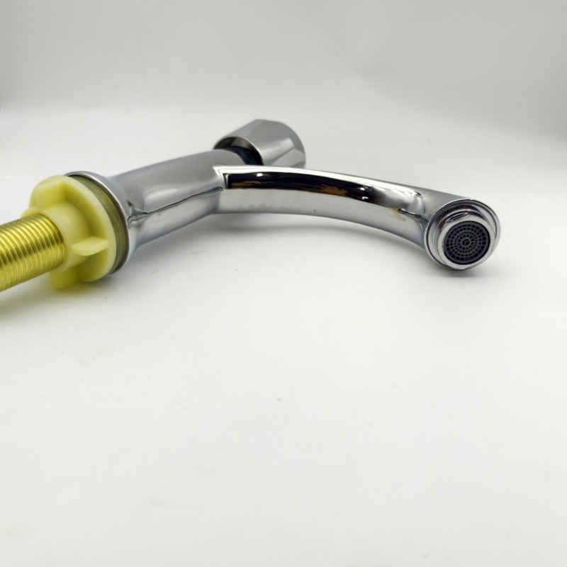 Jednoručni slavine za kupaonski umivaonik, hladna voda, s jednim otvorom