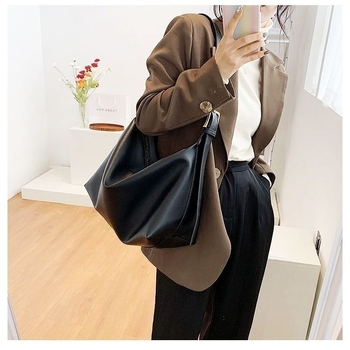 Mekana torba za rame velike kapacitete, pogodna za izlaske i nastavu, crossbody i torba za rame za žene