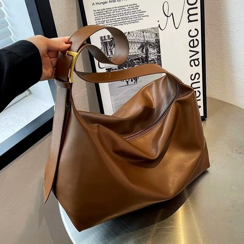 Mekana torba za rame velike kapacitete, pogodna za izlaske i nastavu, crossbody i torba za rame za žene