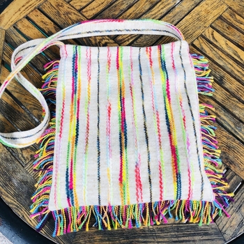 Ženska torba s šarenim prugama i resicama, crossbody u etno vintage stilu, vunena, velik kapacitet