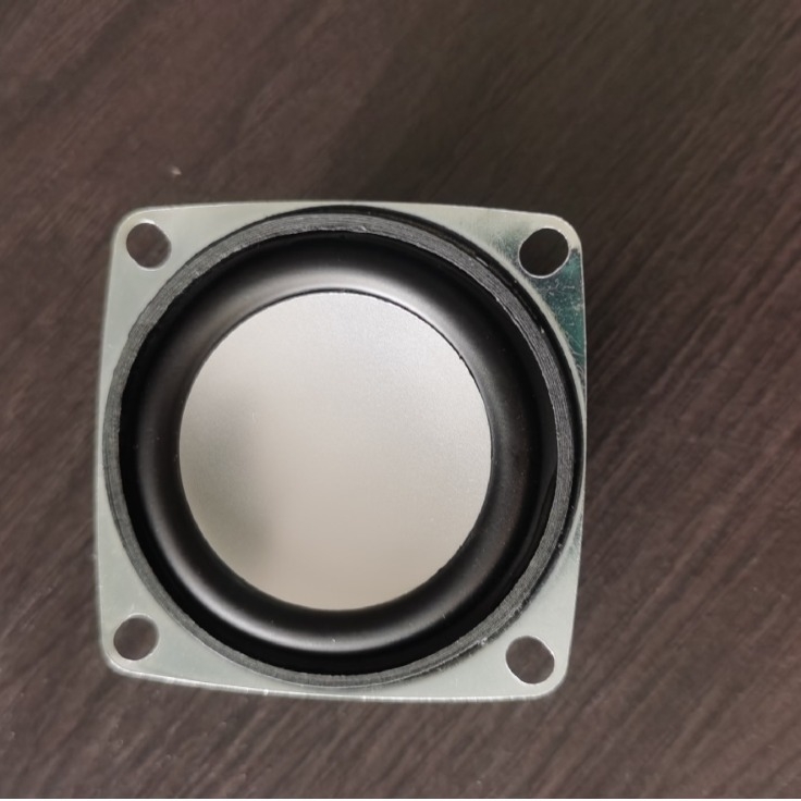 2-inčni kvadratni zvučnik, 53 mm, magnetski PU rub, 4 Ω 5 W