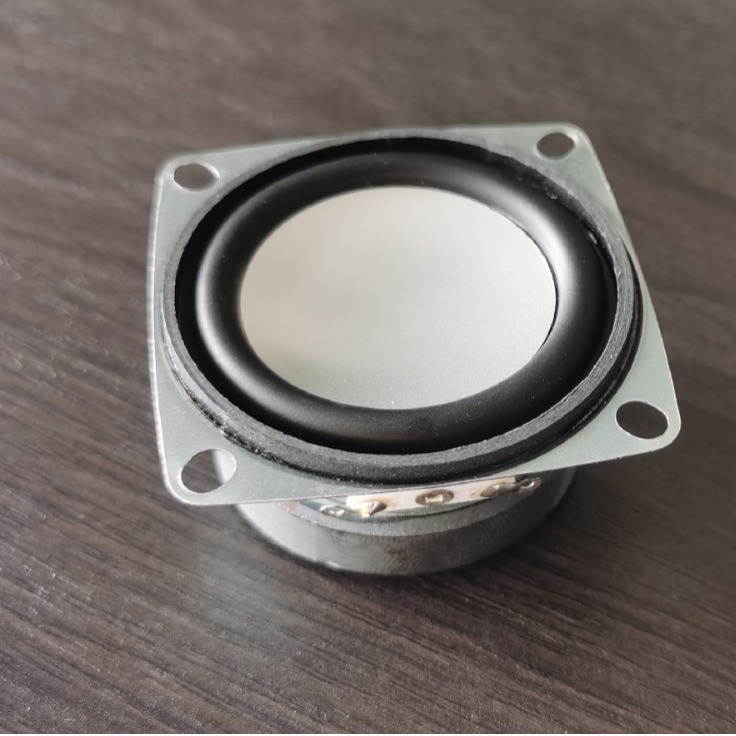 2-inčni kvadratni zvučnik, 53 mm, magnetski PU rub, 4 Ω 5 W