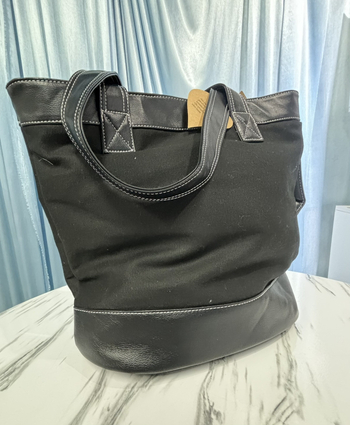 Ženska platnena tote torba — ekološki prihvatljiva, urbani minimalistički stil, velika kapaciteta, otvoreni vrh