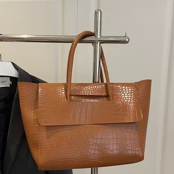 Ženska torbica velike kapacitete, minimalistički dizajn, torba preko ramena i tote torba