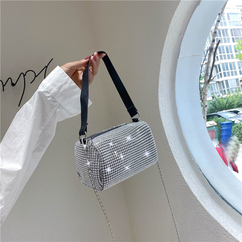Popularna kozmetička torbica za žene s lancem i kristalima, ramenska/crossbody torba, jesen-zima 2022.