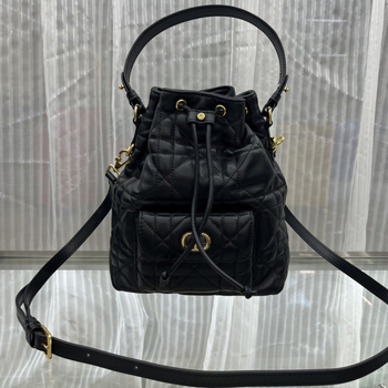 Ženska kožna bucket torba s vezicom, karirani uzorak, srednja veličina, za ramena ili crossbody
