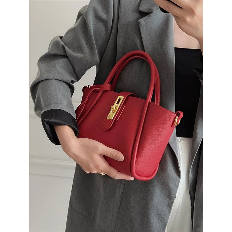 Crvena ženska torbica bucket bag, ručna, za žene, 2025 jesen-zima, velika kapaciteta, preko ramena