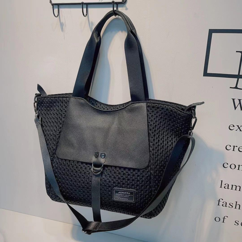 Neformalna velika tote torba s mrežastim materijalom i detaljima od kože, gradski minimalistički stil, torba za rame sa zatvaračem, pogodna za svakodnevnu upotrebu i kraća putovanja