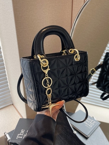 Elegantna svestrana zenska torba, 2024 novi model, crossbody i torba u ruci, gradski svakodnevni stil