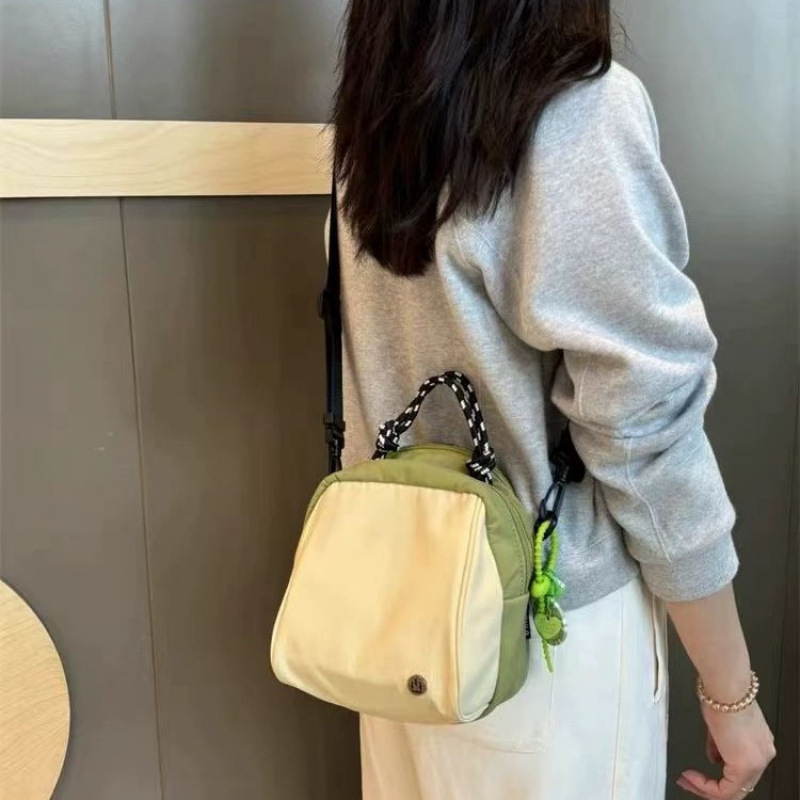 Nova torbica Su Xiaojin u obliku jajeta, mini crossbody s dizajnom boja-bloka i školjkastim stilom, s više pretinaca, za svakodnevnu upotrebu