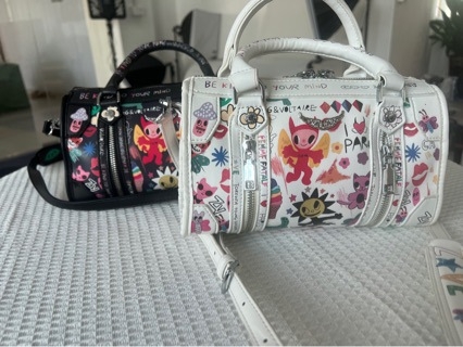 ZV 2 025 — francuskog stila, kompaktna torbica za rame s krilastim kristalima i crossbody remenom