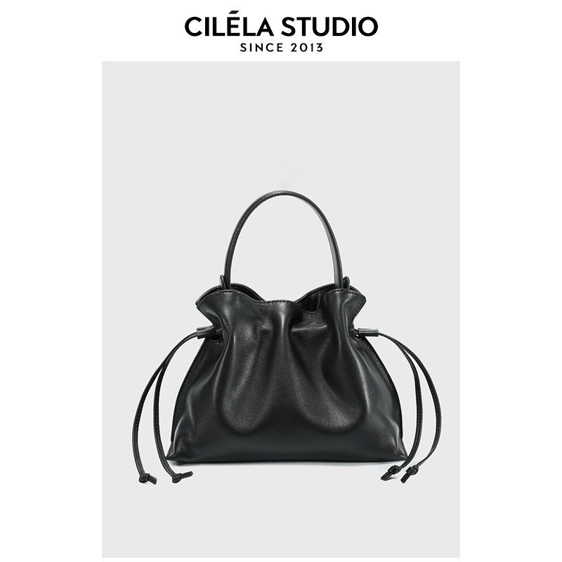 Ženska torbica od prve klase ovčje kože, plisirana u obliku oblaka dumpling, srednje veličine, crossbody