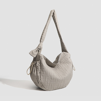 Ženska tote torba velikog kapaciteta, crossbody, najlon, gradski jednostavan stil, dizajn Cloud Puff