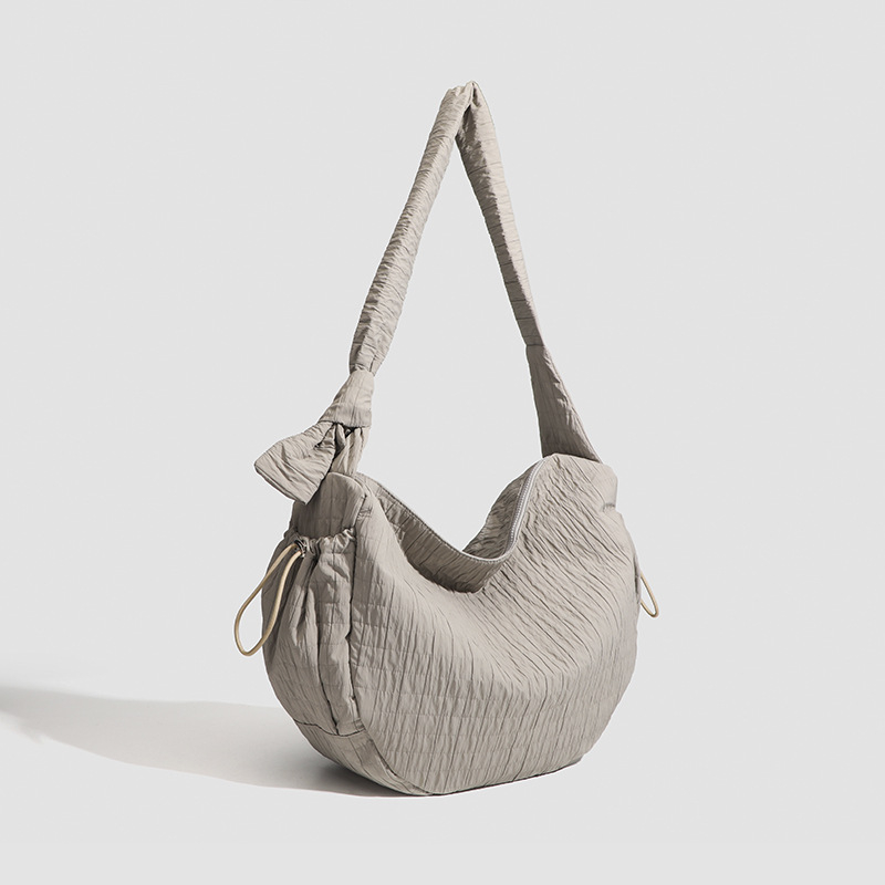 Ženska tote torba velikog kapaciteta, crossbody, najlon, gradski jednostavan stil, dizajn Cloud Puff