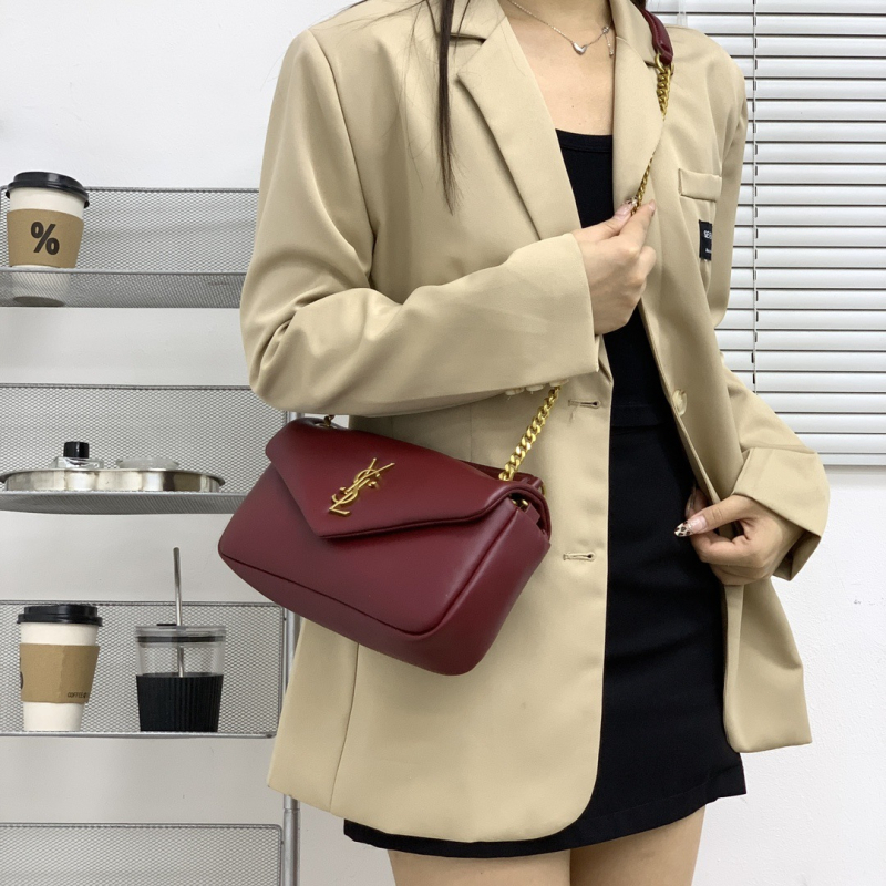 2026 nova podlaktna torba s Calypso lancem, preklop s oblakom, mala PU crossbody
