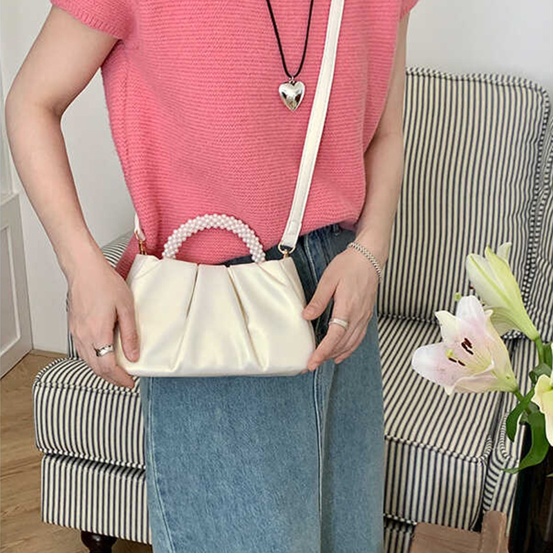 Klasična djevojačka torbica s perlama, plisirana u obliku oblaka, 2025 novi model, mala crossbody i ručna torbica za žene, mini torbica za telefon
