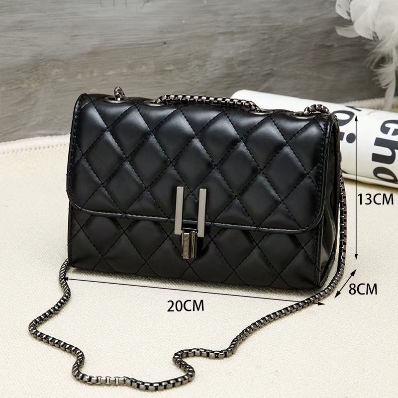 Torba u stilu Chanel, dijamantno šivanje, s lancem, mala crossbody torba za žene, 2023 model