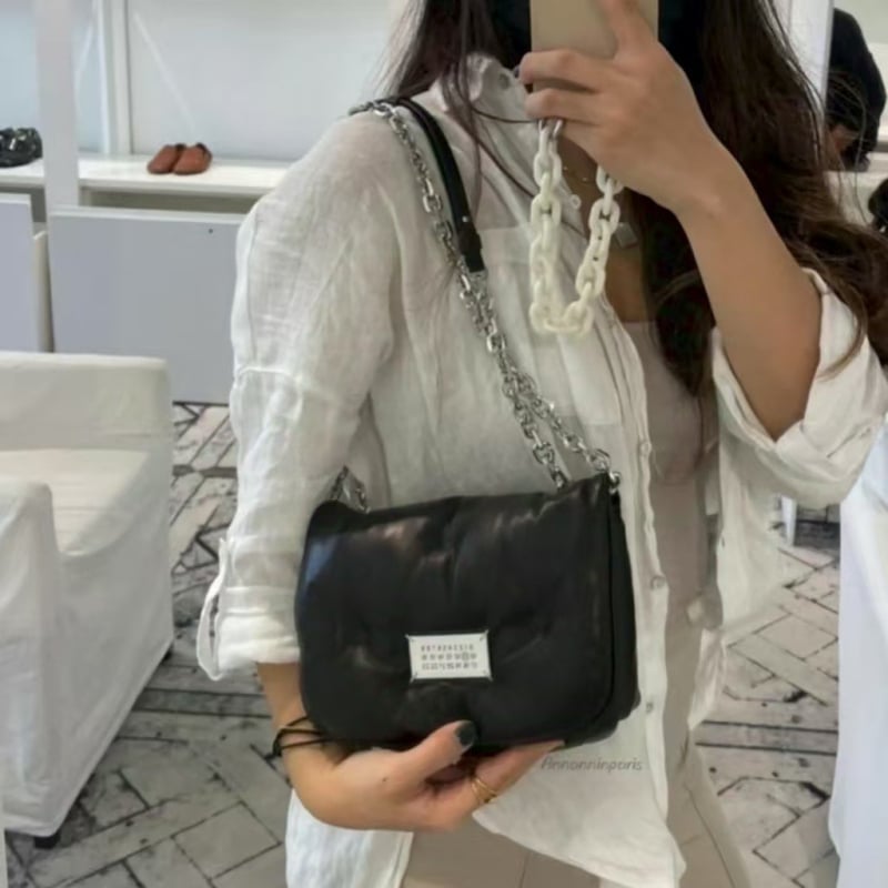 Mekana PU kožna torba s dvostrukim lancem, srednje veličine, za nošenje preko ramena ili kao crossbody