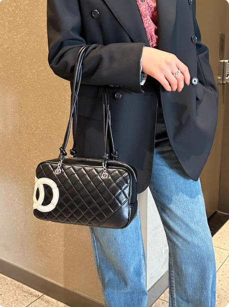 Mala kožna torbica za rame s dijamantnim prešivom quilt uzorka, Chanel inspiracija, s lancem