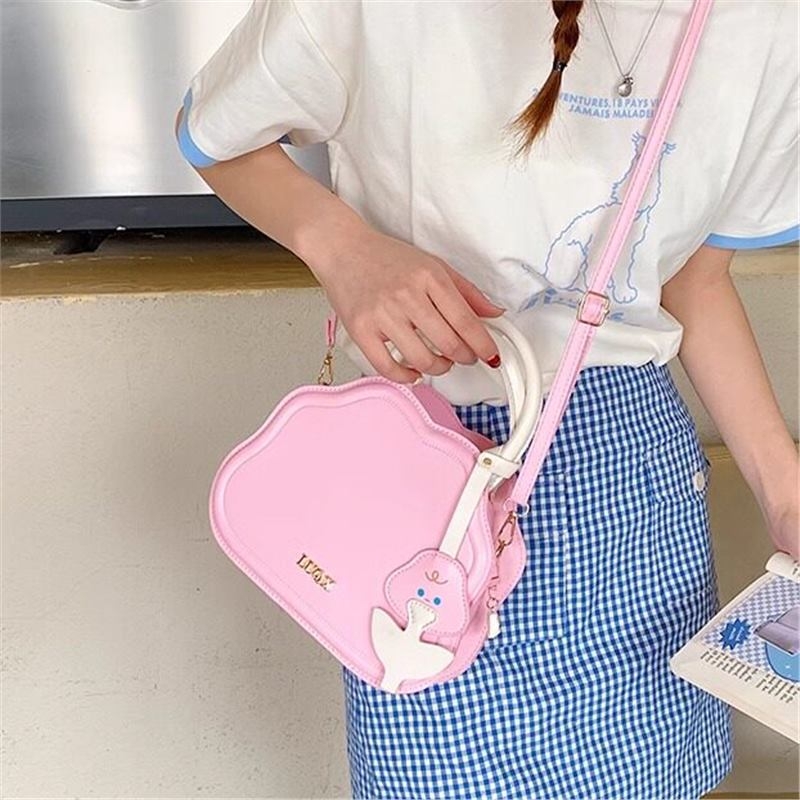 Mini ženska crossbody torba od poliester materijala, zapadni stil, ovalni oblik, zatvaranje kapom, unutarnji džep sa zipom, jedna naramenica, proljeće 2025