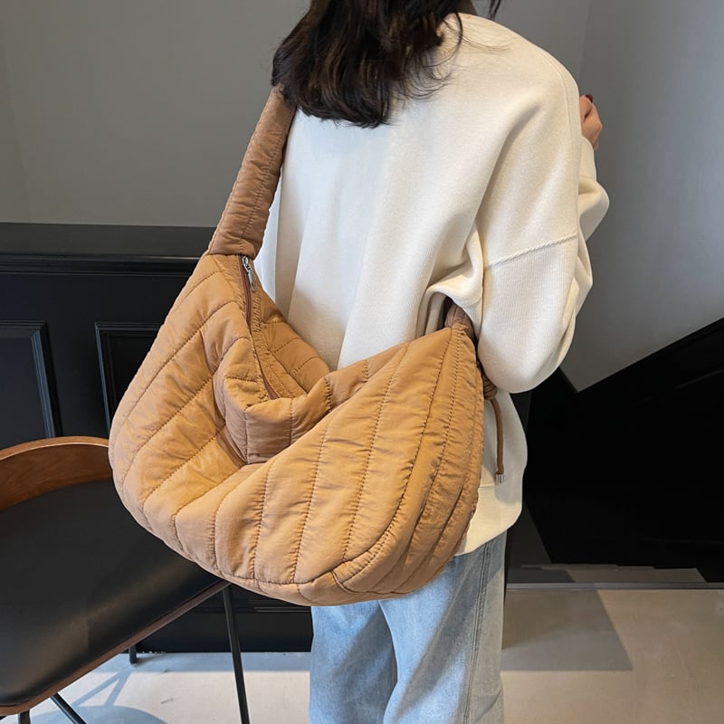 Torba u korejskom stilu s oblacnim dizajnom, oblikovana kao jastuk, crossbody torba