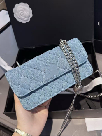 Xiangjia 2025 Denim torbica za ruž s motivom camellia, štepana, mini preko ramena