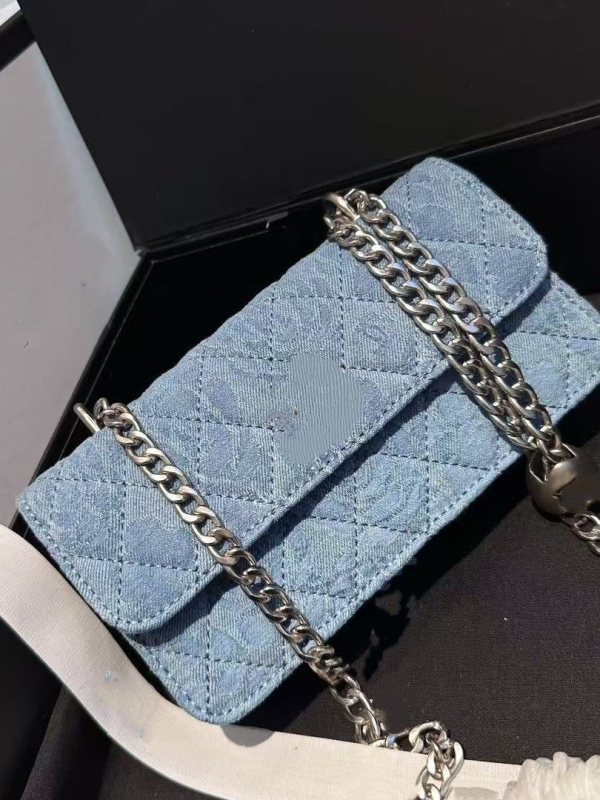 Xiangjia 2025 Denim torbica za ruž s motivom camellia, štepana, mini preko ramena