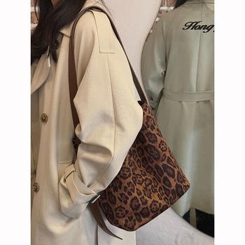 Vintage bucket torba od velūra s leopard uzorkom, velika kapacita, preko ramena ili crossbody