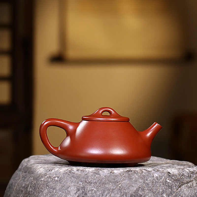 Ceainic Yixing din lut mov, lucrat manual, Da Hong Pao, 130 ml