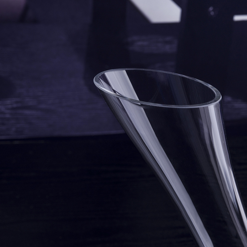 Aerator de vin rapid, design ușor luxos, lampă magică creativă — decantator din sticlă pentru vin roșu cu gură înclinată