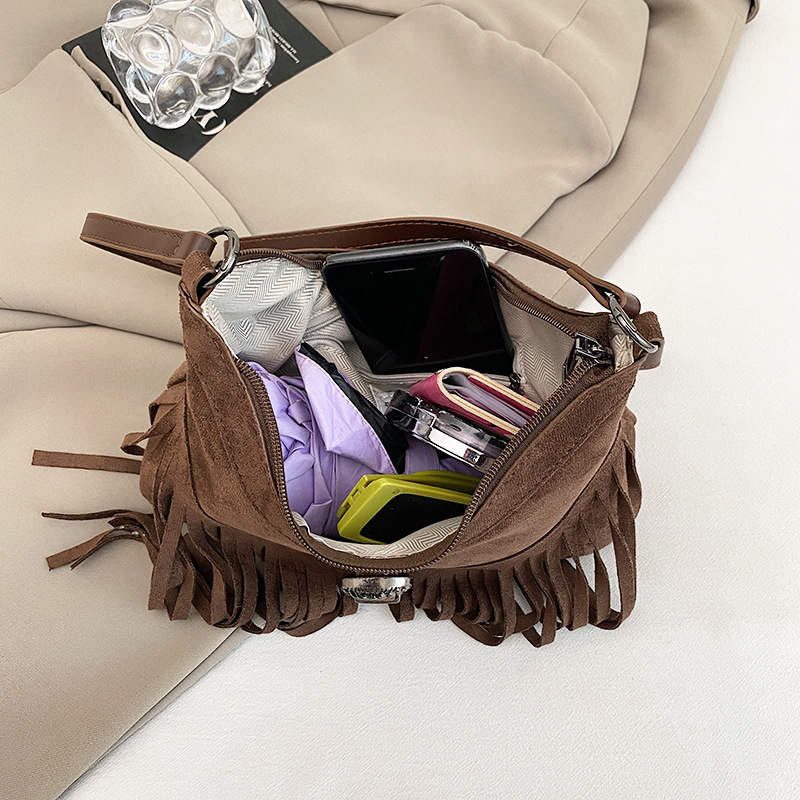 Boemska nubuk torba preko ramena za žene, 2026, univerzalna mat tekstura, elegantna tassel dodatak, crossbody, retro stil