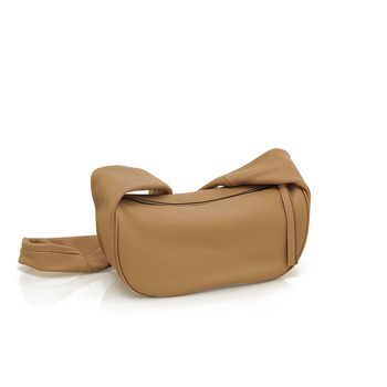 Ženska crossbody torbica od prave kože, polumjesnog oblika, velika kapaciteta
