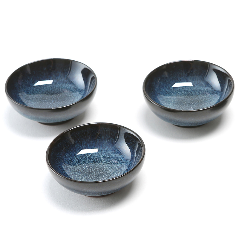 Ceșcuță mică din ceramică pentru ceremonia tradițională a ceaiului chinezesc, lut purpuriu, design simplu