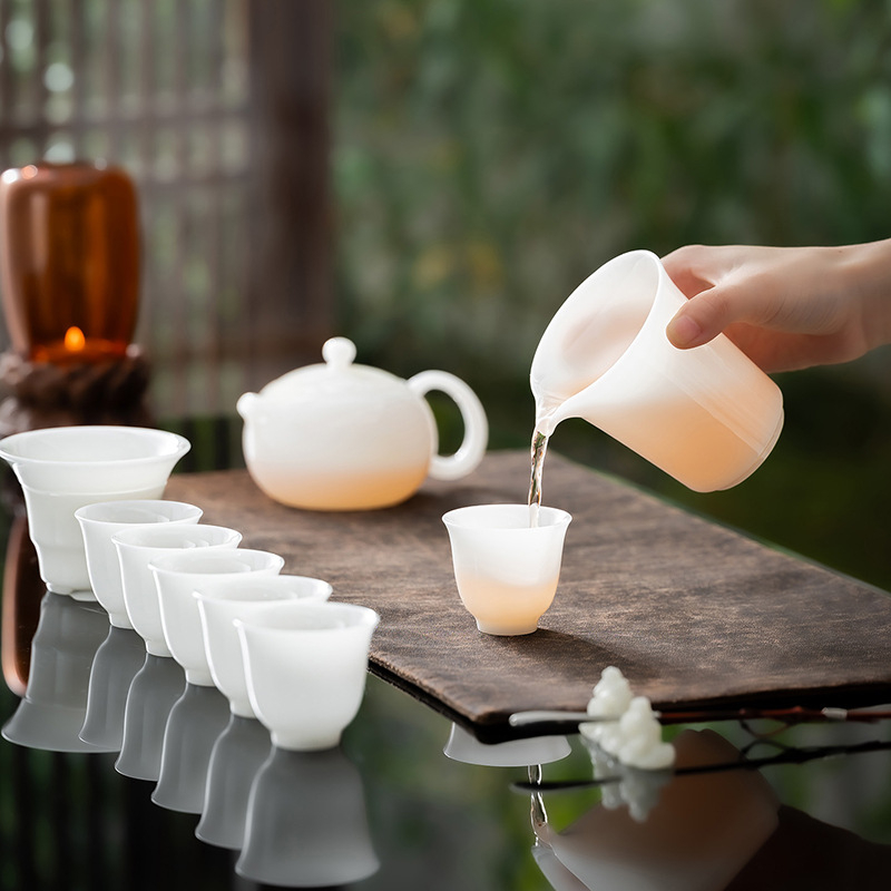 Set ceai Gongfu din porțelan alb, textură asemănătoare jadului, cutie cadou de lux, imprimare logo disponibil
