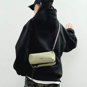 Ženska crossbody torbica od najlona, mala kvadratna torba u japanskom street stilu, 2025