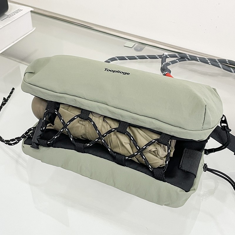 Ženska crossbody torbica od najlona, mala kvadratna torba u japanskom street stilu, 2025