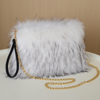 Ženska pliš torba za jesen-zimu, srednje veličine, crossbody, novi model 2026, elegantna i svestrana
