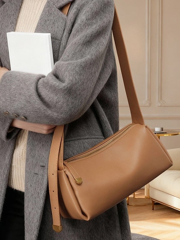 Nova stilna jastučasta torba od prave kože, crossbody torba s širokim remenom, baguette torba za rame, luksuzna mekana koža ženska torba
