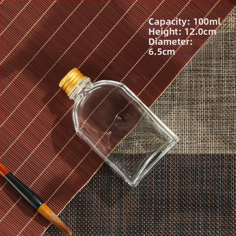 Sklenené mini fľaštičky na studené kávy výluhy, nápoje a šťavy — ploché štvorcové alebo guľaté ramenné, matné alebo priehľadné, 50-500 ml