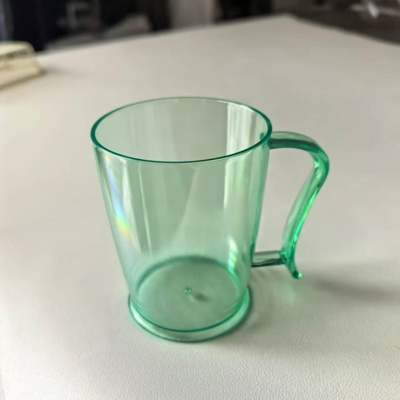 Suport pentru periute de dinți cu sterilizare UV și set de pahare pentru clătire – design simplu pentru dormitor