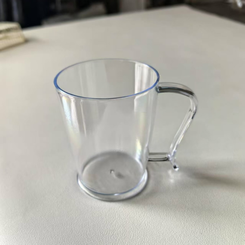 Suport pentru periute de dinți cu sterilizare UV și set de pahare pentru clătire – design simplu pentru dormitor