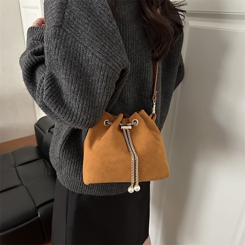 Bucket torba od nubuka s efektom zamagljenog oblaka, s vezicom na pričvršćivanje, velika kapaciteta, teksturirani lančani pojas, elegantna crossbody torbica za žene